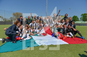 2019-04-20 - foto Juventus esultanza 2 scudetto - ASD VERONA VS JUVENTUS WOMEN - CAMPIONE D´ITALIA 2019 - ITALIAN SERIE A WOMEN - SOCCER